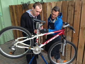 cycle repairs photo